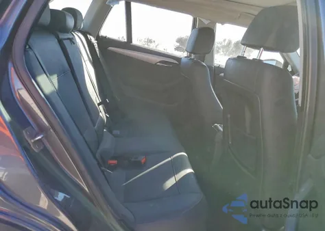 2015 BMW X1 xDrive28I z USA, uszkodzony, nr VIN WBAVL1C58FVY37095